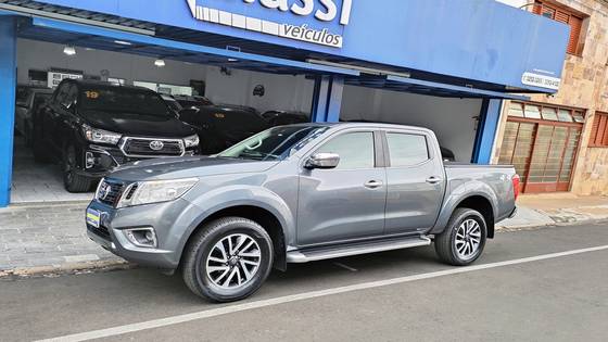 NISSAN FRONTIER 2.3 16V TURBO DIESEL ATTACK CD 4X4 AUTOMÁTICO NISSAN FRONTIER 2.3 16V TURBO DIESEL ATTACK CD 4X4 AUTOMÁTICO
